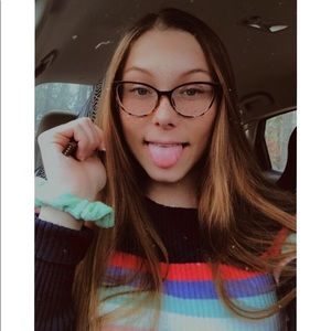 Meet your Posher, Skylar